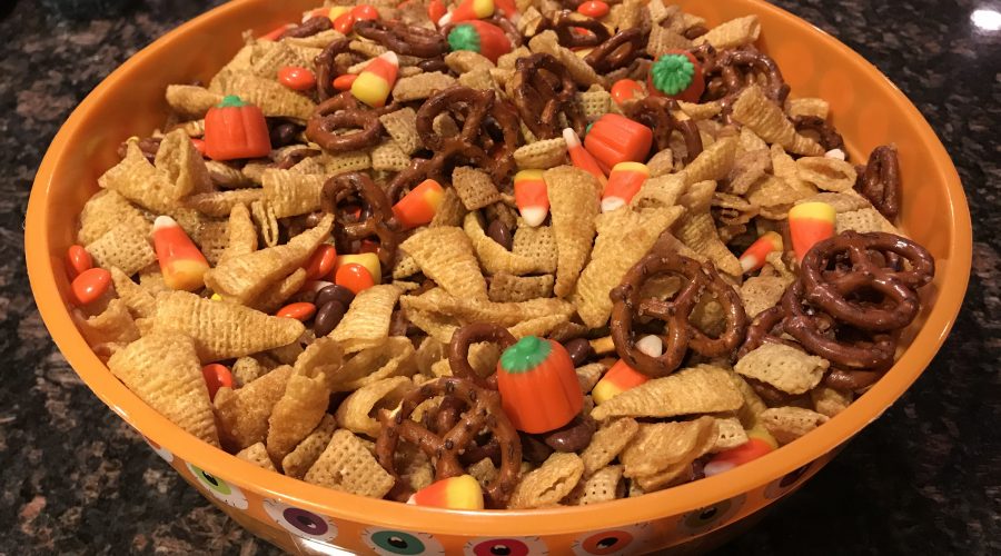 Halloween Chex Mix Nummies